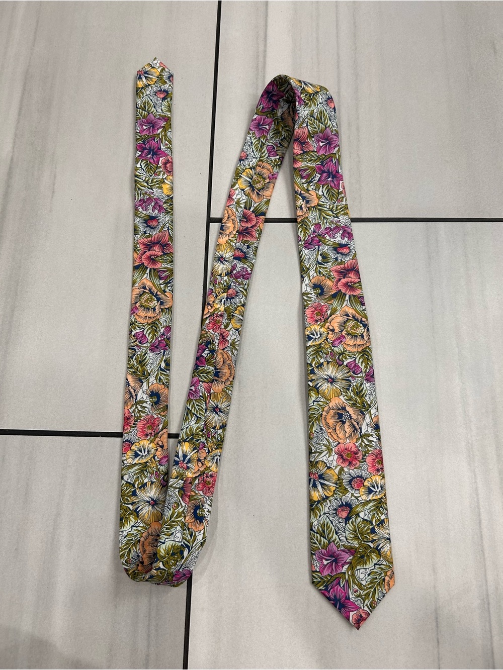 BESPOKE [ SKINNY] men's tie 100% Cotton Colorful Floral